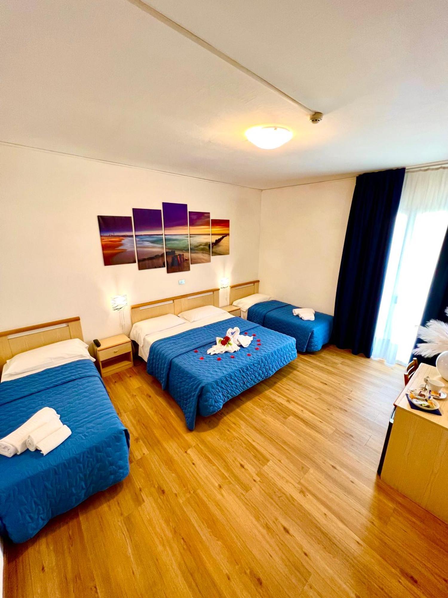 Hotel Trovatore Лидо ди Йезоло Екстериор снимка