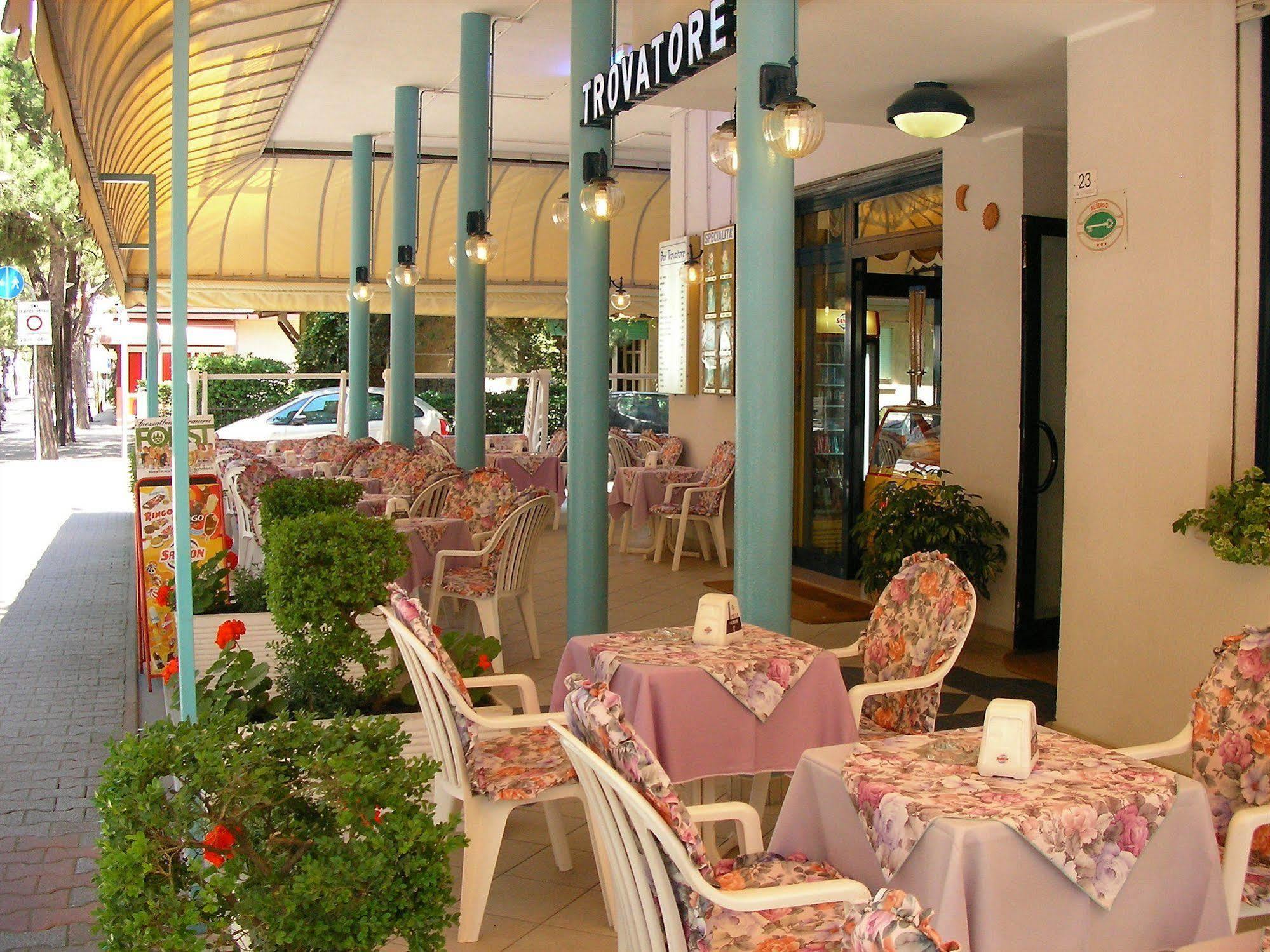 Hotel Trovatore Лидо ди Йезоло Екстериор снимка